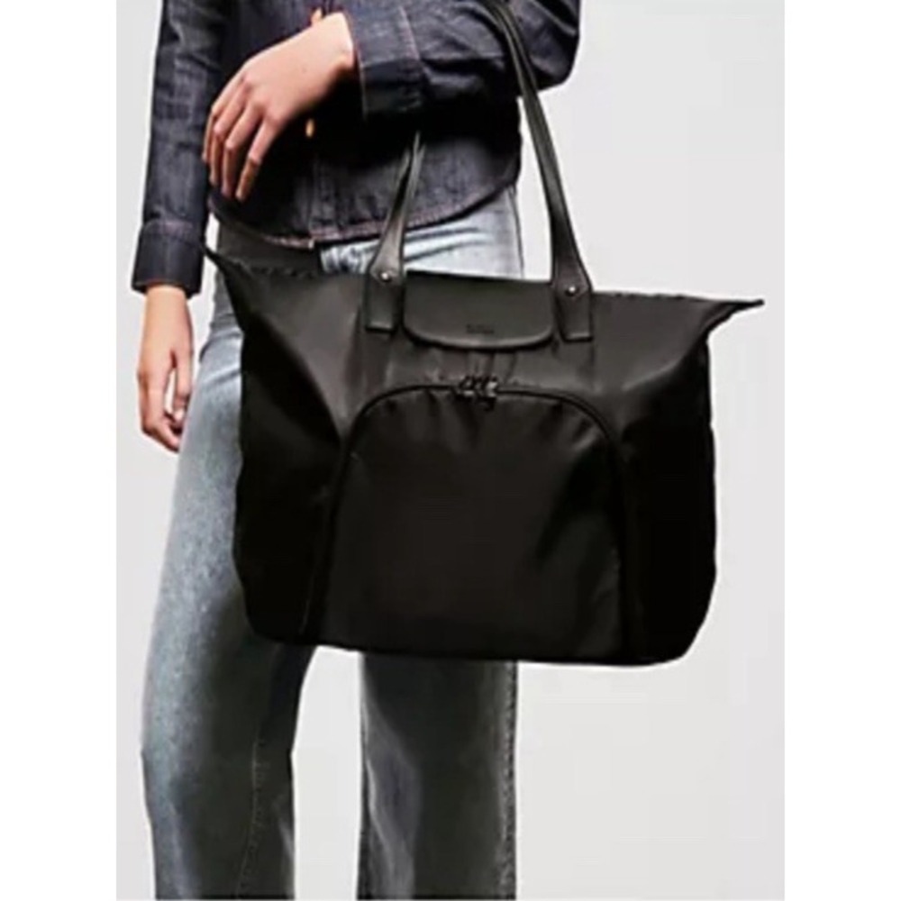 Aimee Kestenberg Florence Tote Bag  Black LARGE LEOPARD PRINT LINING